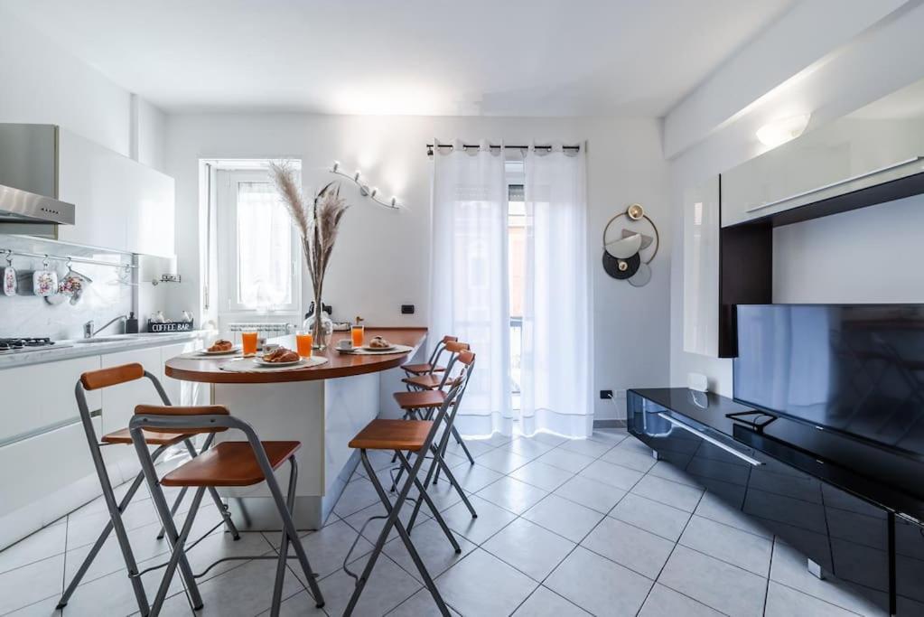 Ferienwohnung Nuovissima Dimora Con Terrazzino Mailand Exterior foto